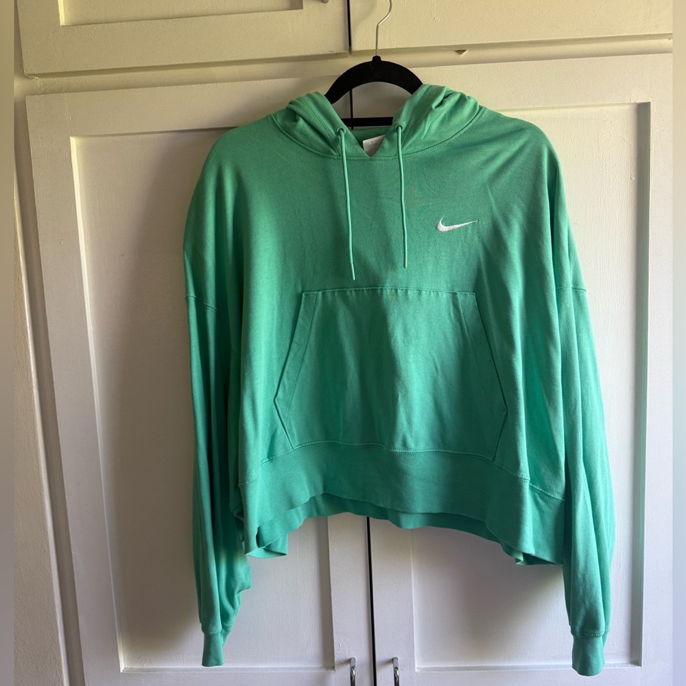 Nike cropped hoodie | mint green | size m